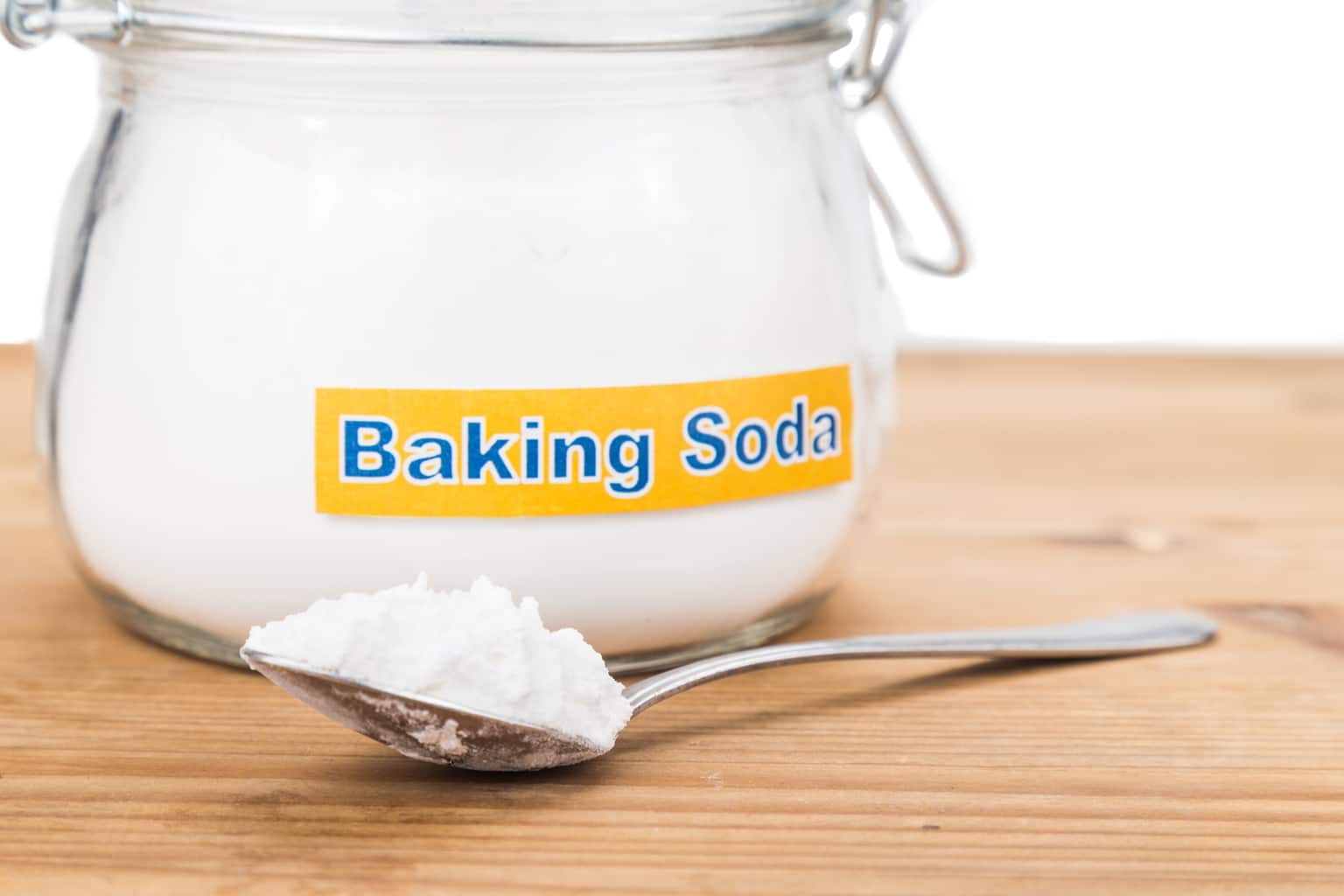 Baking soda: does it help cancer? Does it make you run faster?